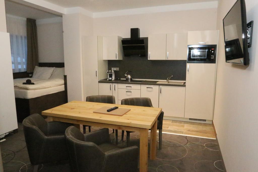 Apartment Hotel Orion Абертами Экстерьер фото