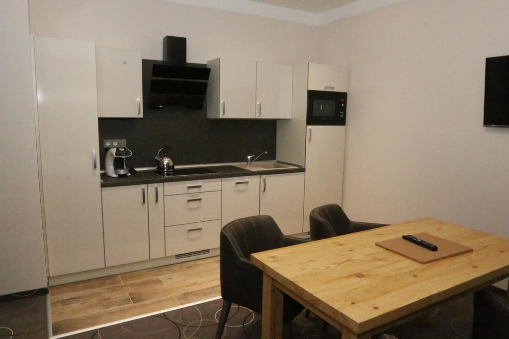 Apartment Hotel Orion Абертами Экстерьер фото