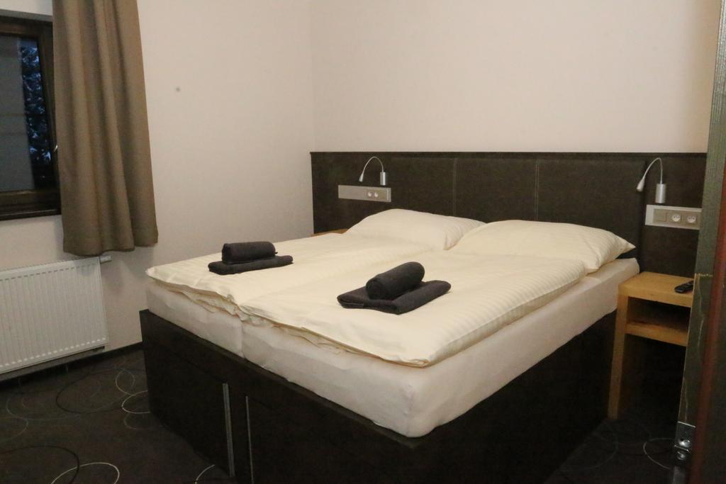 Apartment Hotel Orion Абертами Экстерьер фото